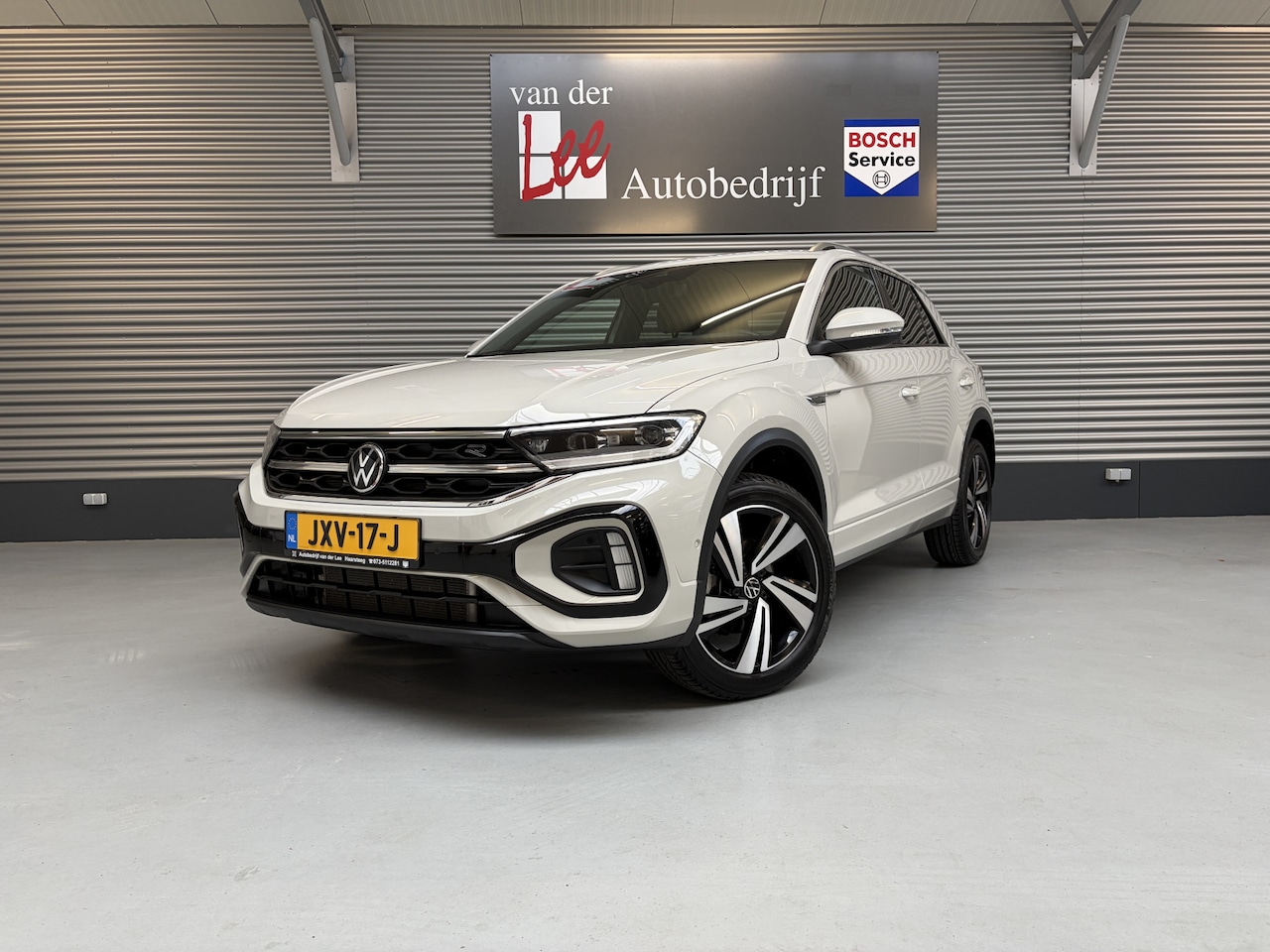 Volkswagen T-Roc - 1.5 TSI R-LINE/IQ LIGHT/IQ DRIVE/EL A KLEP/KEY-LESS/ENZ - AutoWereld.nl