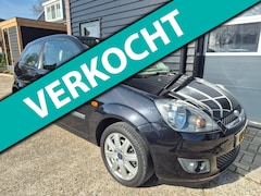 Ford Fiesta - 1.3-8V Ghia *Climate control, stoelverwarming