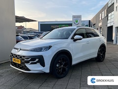 Volkswagen T-Roc - 1.5 eTSI 115pk Life First Edition | 18" LM velgen zwart | ACC | Apple Carplay | Stoel en s