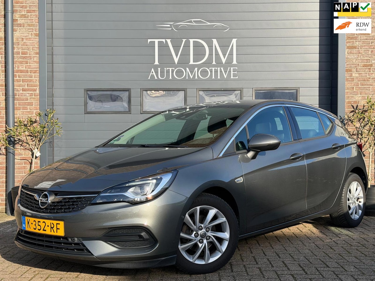Opel Astra - 1.2 Business Elegance|NAVI|1/2 LEDER|CAMERA|SPORTSTOELEN|CARPLAY - AutoWereld.nl