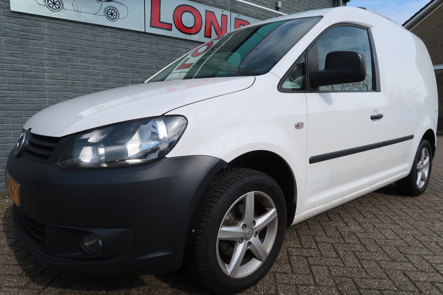 Volkswagen Caddy - 1.6 TDI Economy Baseline Nette en zeer goed onderhouden auto - AutoWereld.nl