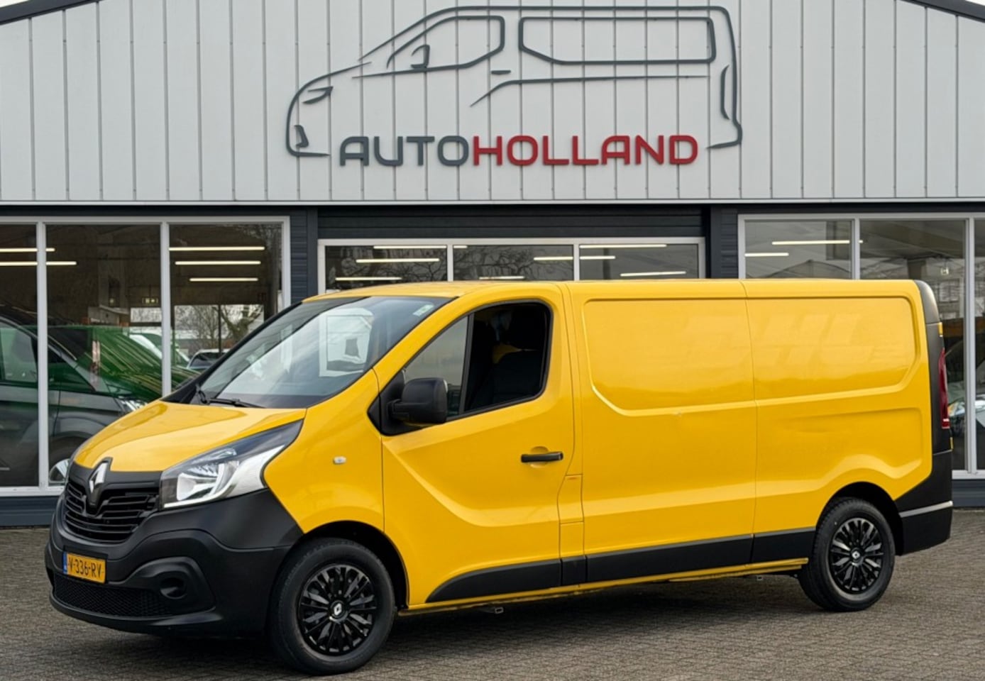 Renault Trafic - 1.6 DCI 70KW 95PK L2H1 EURO 6 MOTOR ROOKT - AutoWereld.nl