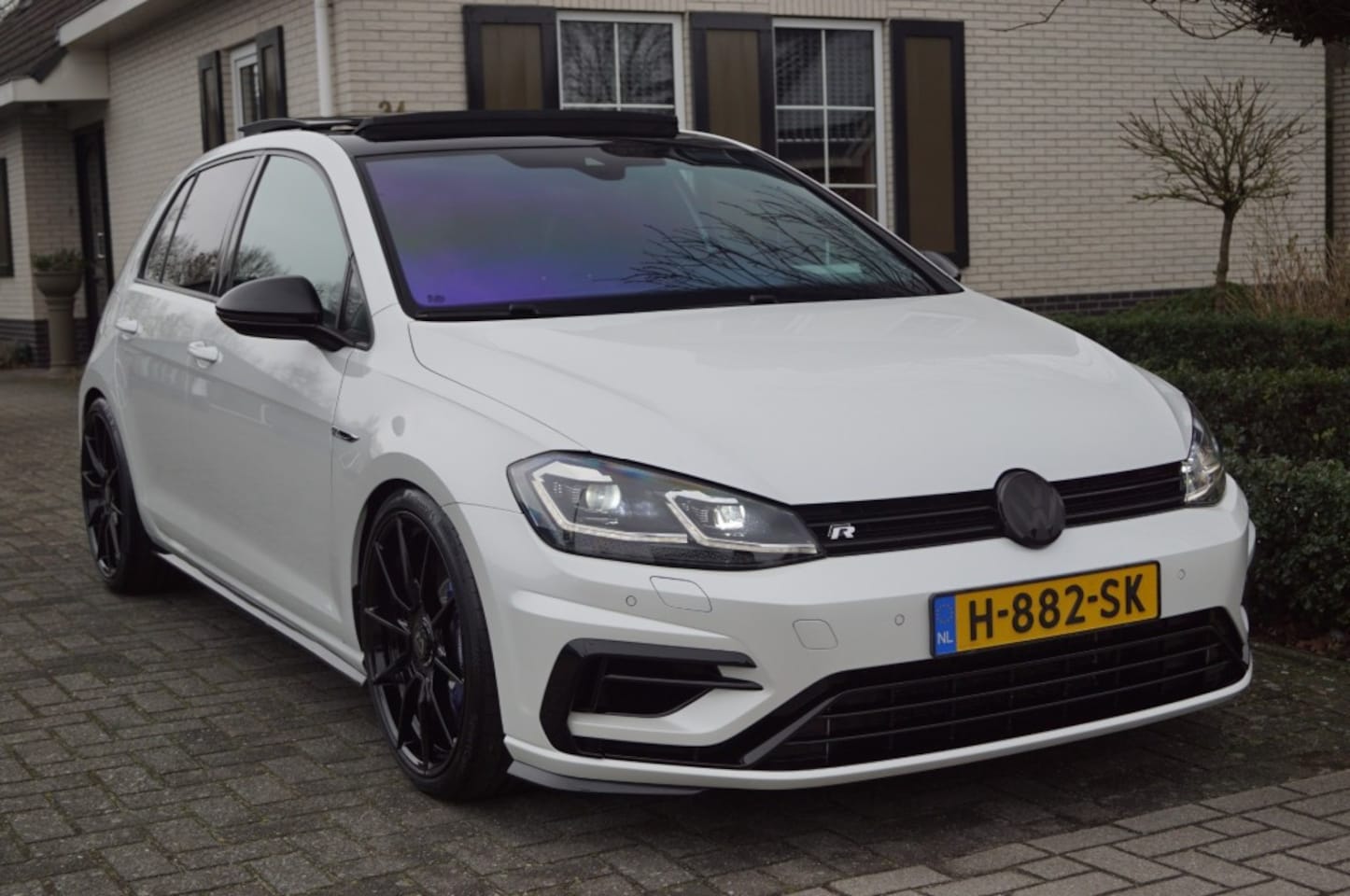 Volkswagen Golf - R 2.0 TSI 4-motion (400pk) Pano/Porsche remmen/Motec/DCC/Leer/Dynaudio - AutoWereld.nl