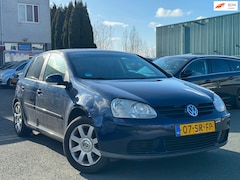 Volkswagen Golf - 1.6 FSI Sportline/APK 02-2027