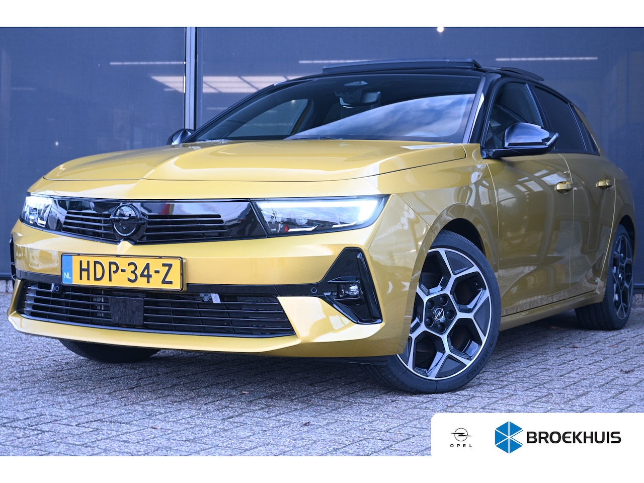 Opel Astra - 1.2 Turbo Hybrid Ultimate 145pk | Schuif-/Kanteldak | 360 Camera | LED-Matrix | Elektr. St - AutoWereld.nl