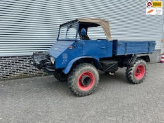 Mercedes-Benz Unimog - 411 Bosbouw uitvoering - Lier voor en achter - 3-zijdige kipper
