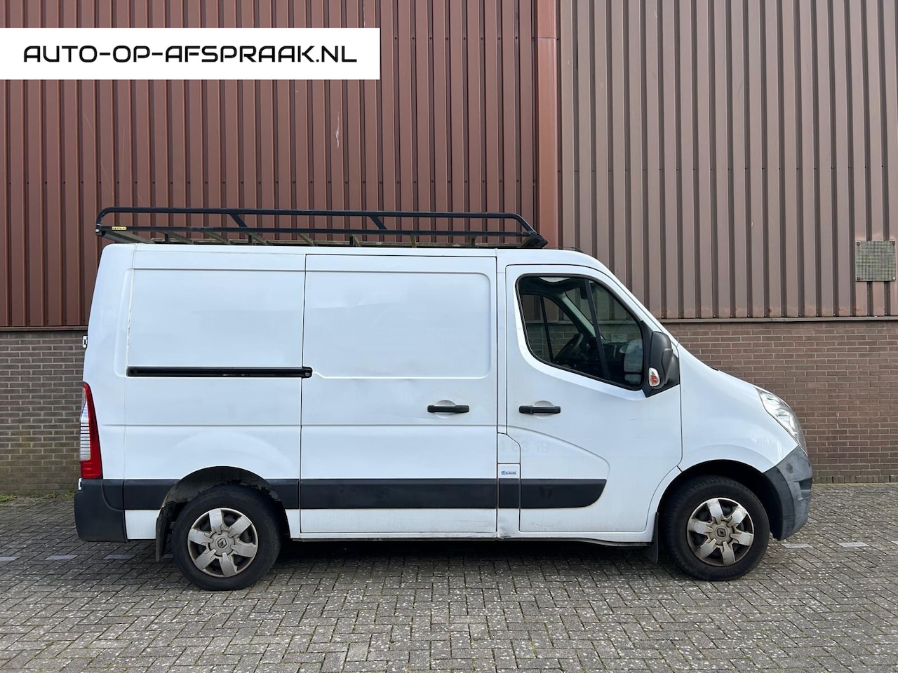 Renault Master - T33 2.3 dCi L1H2 Airco Cruise Control BTW 21% - AutoWereld.nl