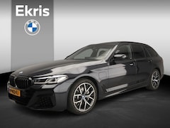 BMW 5-serie Touring - 530e xDrive | M-Sportpakket | Laserlicht | Leder | Navigatie | Trekhaak | Schuifdak | Comf