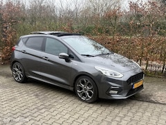 Ford Fiesta - 1.0 EcoBoost ST-Line Automaat Pano.dak / stuur en stoelverwarming