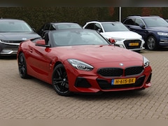 BMW Z4 Roadster - sDrive20i High Executive Ed. M Sport / Camera / Leder / 19'' / Sfeerverlichting / Stuur+St