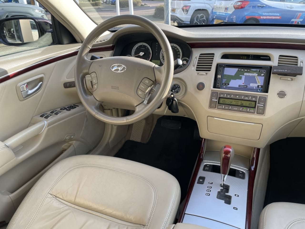 Hyundai Grandeur - 3.3i V6 Style AUTOMAAT*RIJKLAARPRIJS*