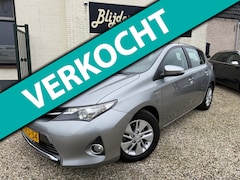 Toyota Auris - 1.8 Hybrid Aspiration Camera | Navi | Trekhaak | Dealer Onderhouden