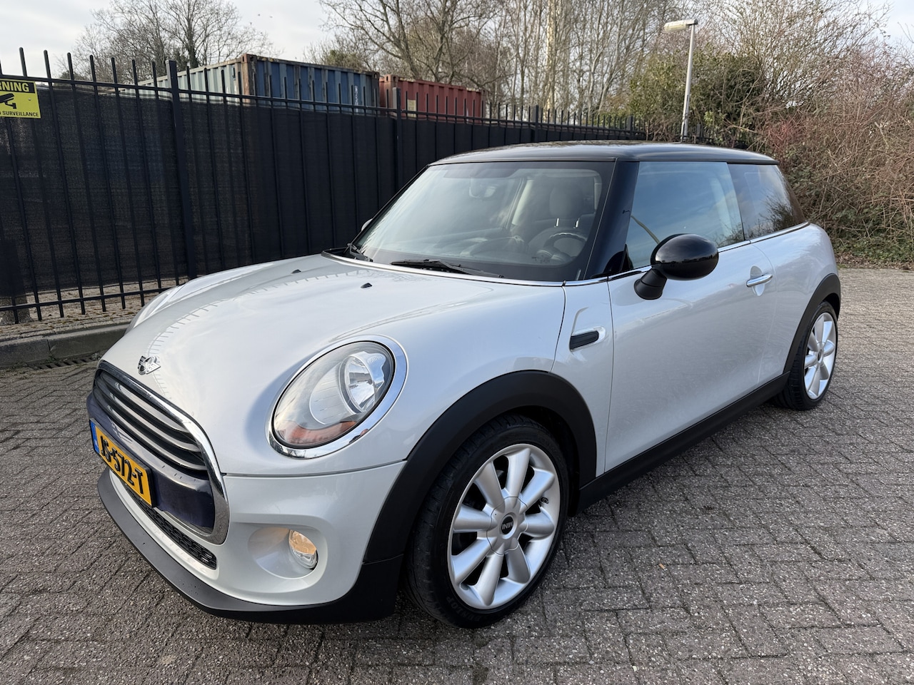 MINI Cooper - Mini 1.5 Business Stoelverw/AC/Navi/Cruise - AutoWereld.nl