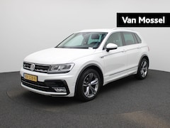 Volkswagen Tiguan - 1.4 TSI ACT Highline | Automaat | Camera | Navigatie | Climate Control | Trekhaak |