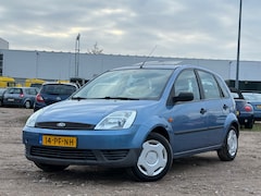 Ford Fiesta - 1.3 Core/ DAKJE/ RIJDT GOED