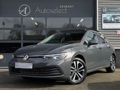 Volkswagen Golf - 1.5 eTSI Style Pano Navi LED