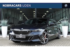 BMW i5 - eDrive40 M Sport / Panoramadak / M Sportonderstel / Comfort Access / Stoelventilatie / Har