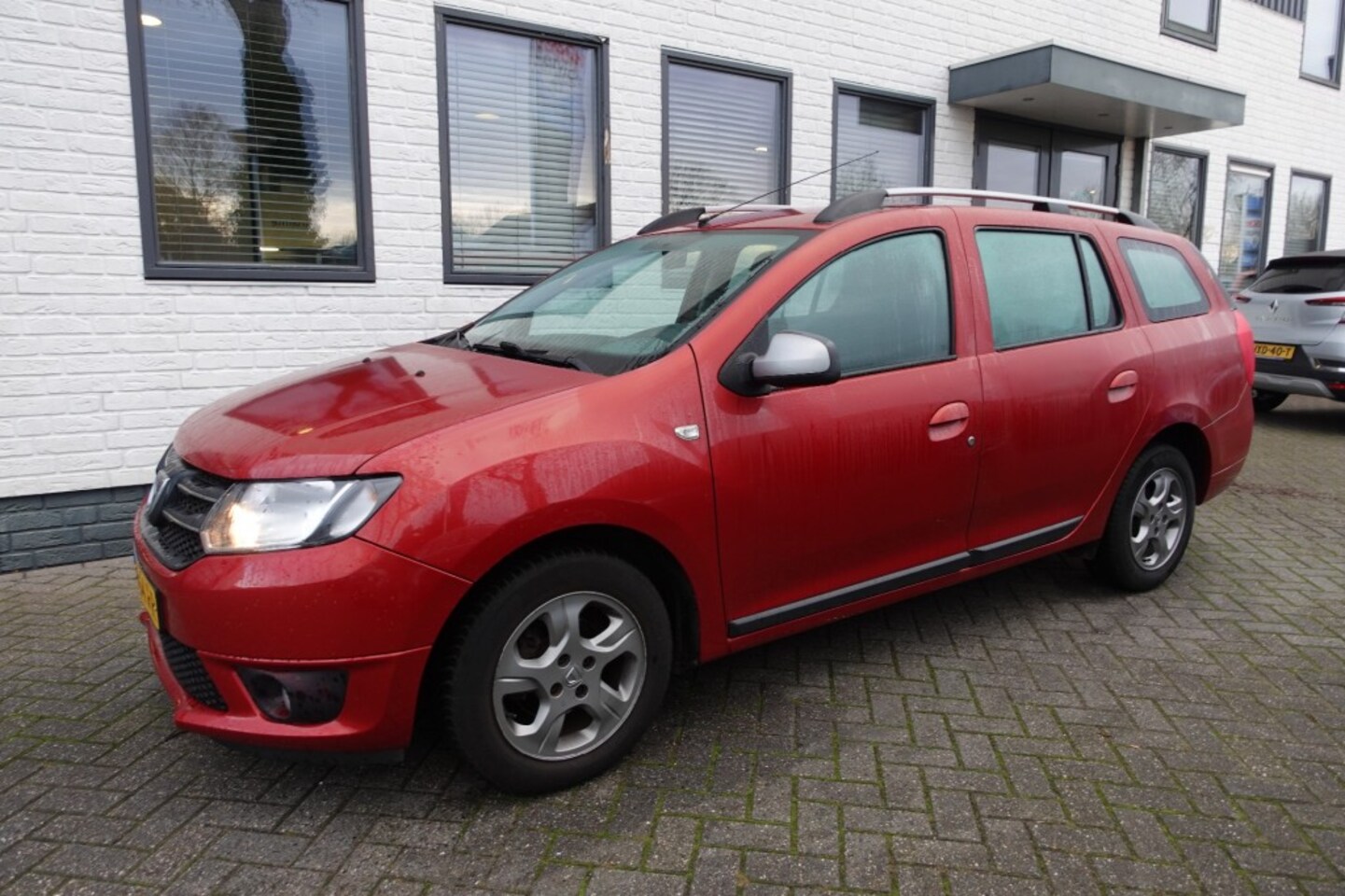 Dacia Logan - 0.9 TCE 10TH ANNIV. - AutoWereld.nl