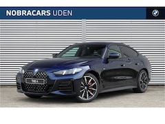 BMW 4-serie Gran Coupé - 420i M Sport Automaat / Schuif-kanteldak / Trekhaak / Achteruitrijcamera / Comfort Access