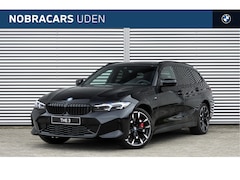 BMW 3-serie Touring - 330e M Sport Automaat / Panoramadak / Sportstoelen / Achteruitrijcamera / Comfort Access /