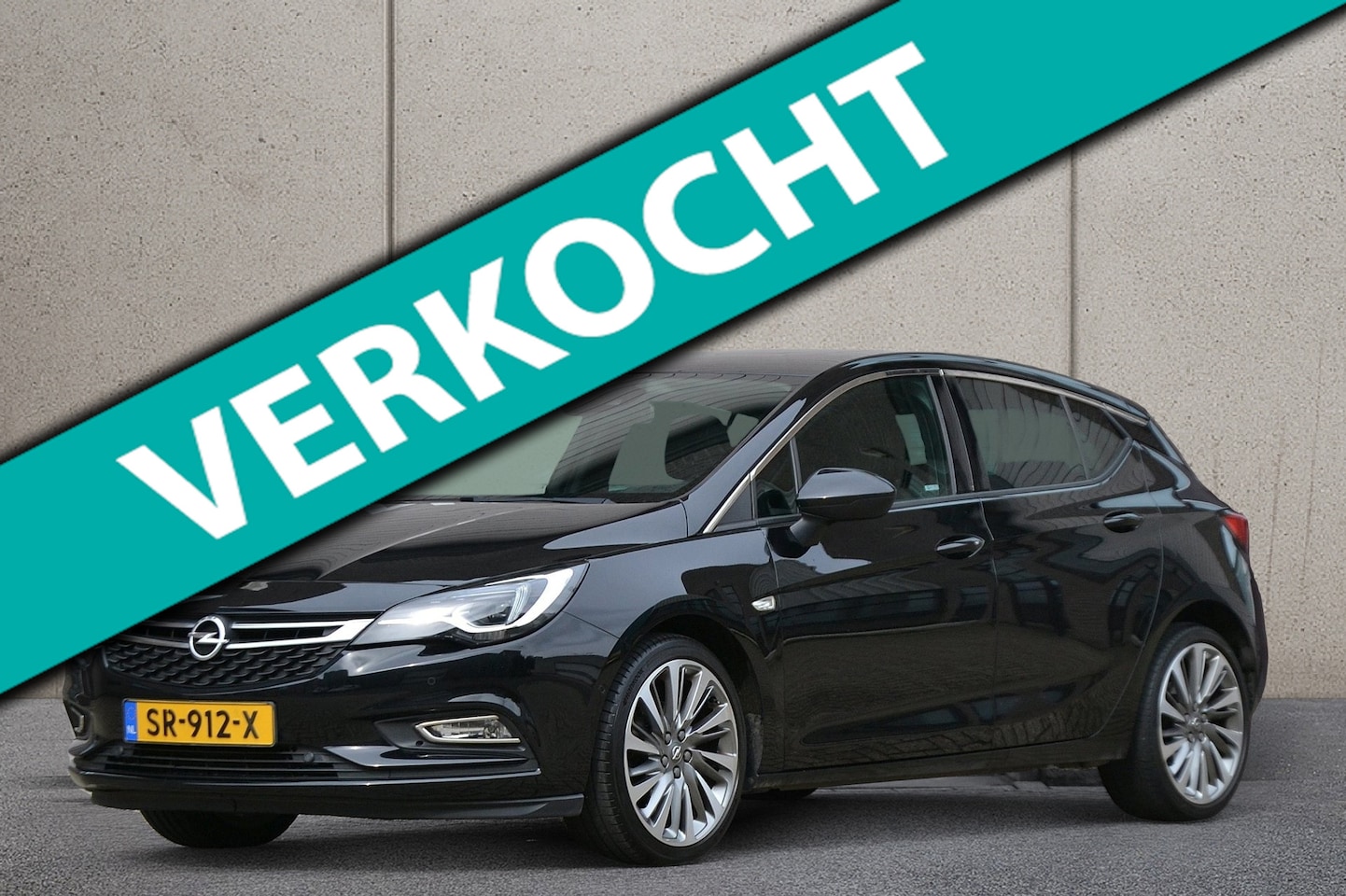 Opel Astra - 1.4 Innovation 150PK | Navigatie | Achteruitrijcamera | Schuif/Kanteldak - AutoWereld.nl