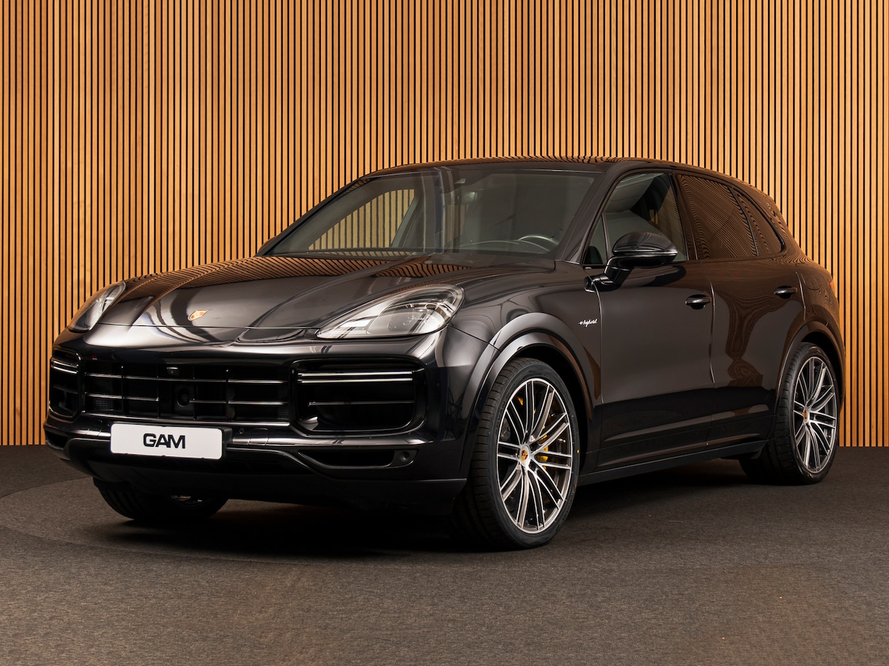 Porsche Cayenne - 4.0 Turbo S E-Hybrid PANO | 18WEG | PCCB | PDCC | HUD - AutoWereld.nl