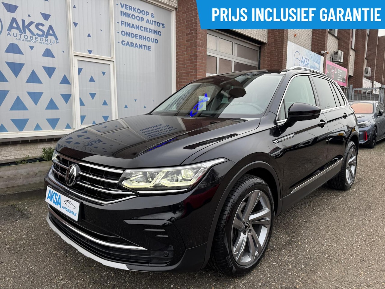 Volkswagen Tiguan - 1.5 TSI 150pk DSG IQ Light CarPlay LaneAssist Stuurwielvw Stoelvw - AutoWereld.nl