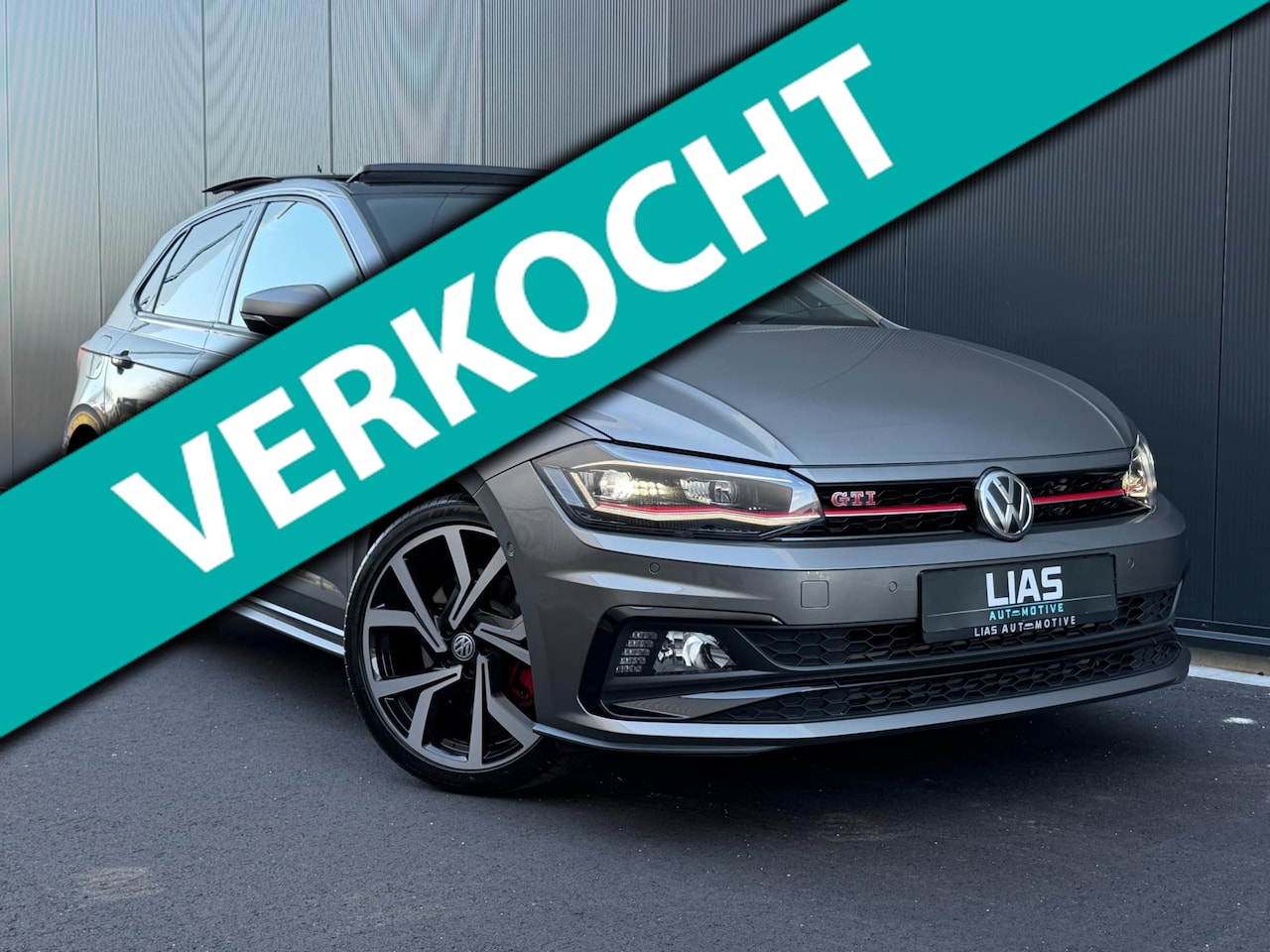 Volkswagen Polo - 2.0 GTI Full options / PANO / DSG / Keyless / Alcantara stoelen / Beats audio / Automatisc - AutoWereld.nl