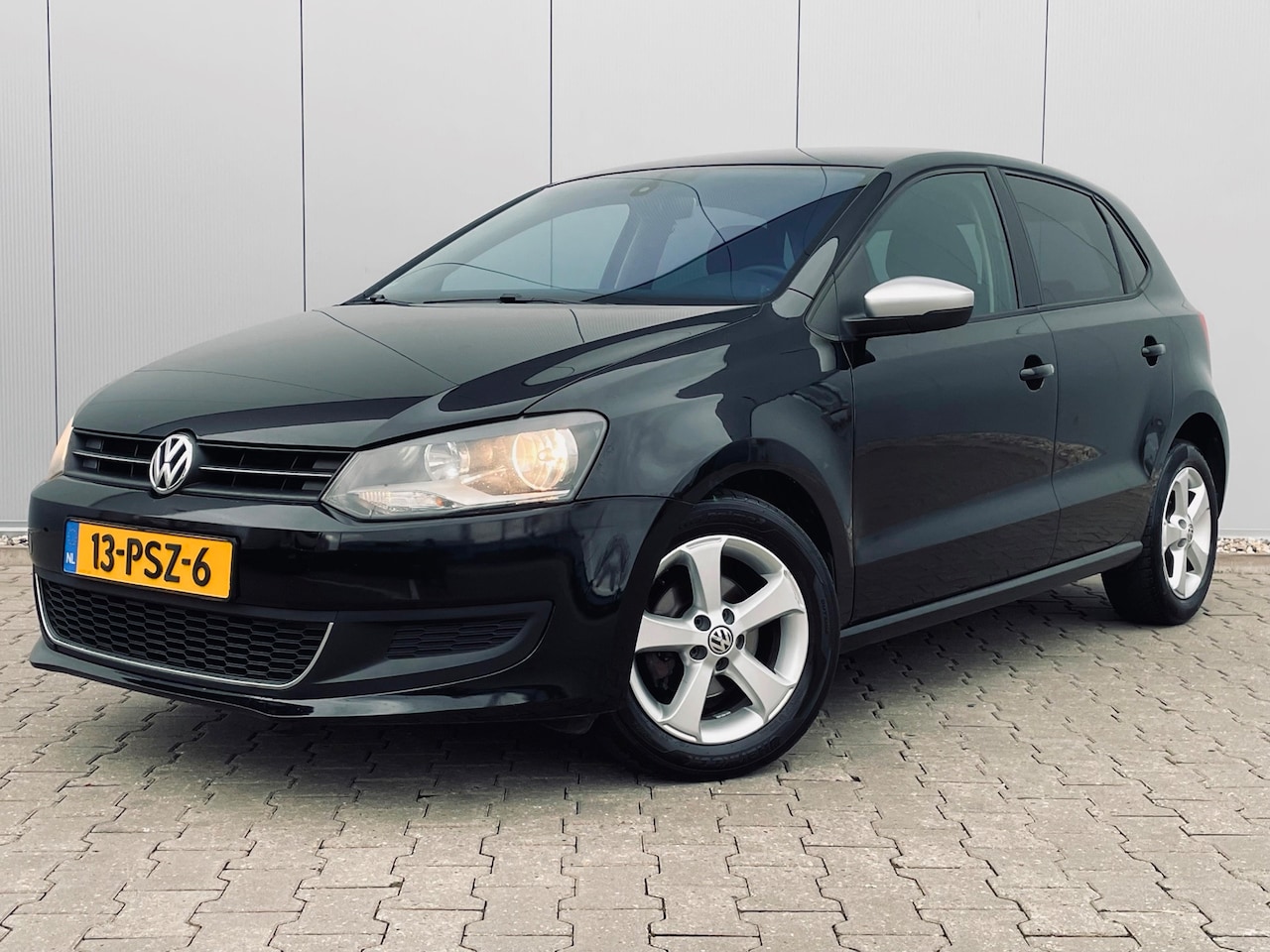 Volkswagen Polo - 1.6 TDI Comfortline 1.6 TDI Comfortline, navi, pdc, cruise - AutoWereld.nl