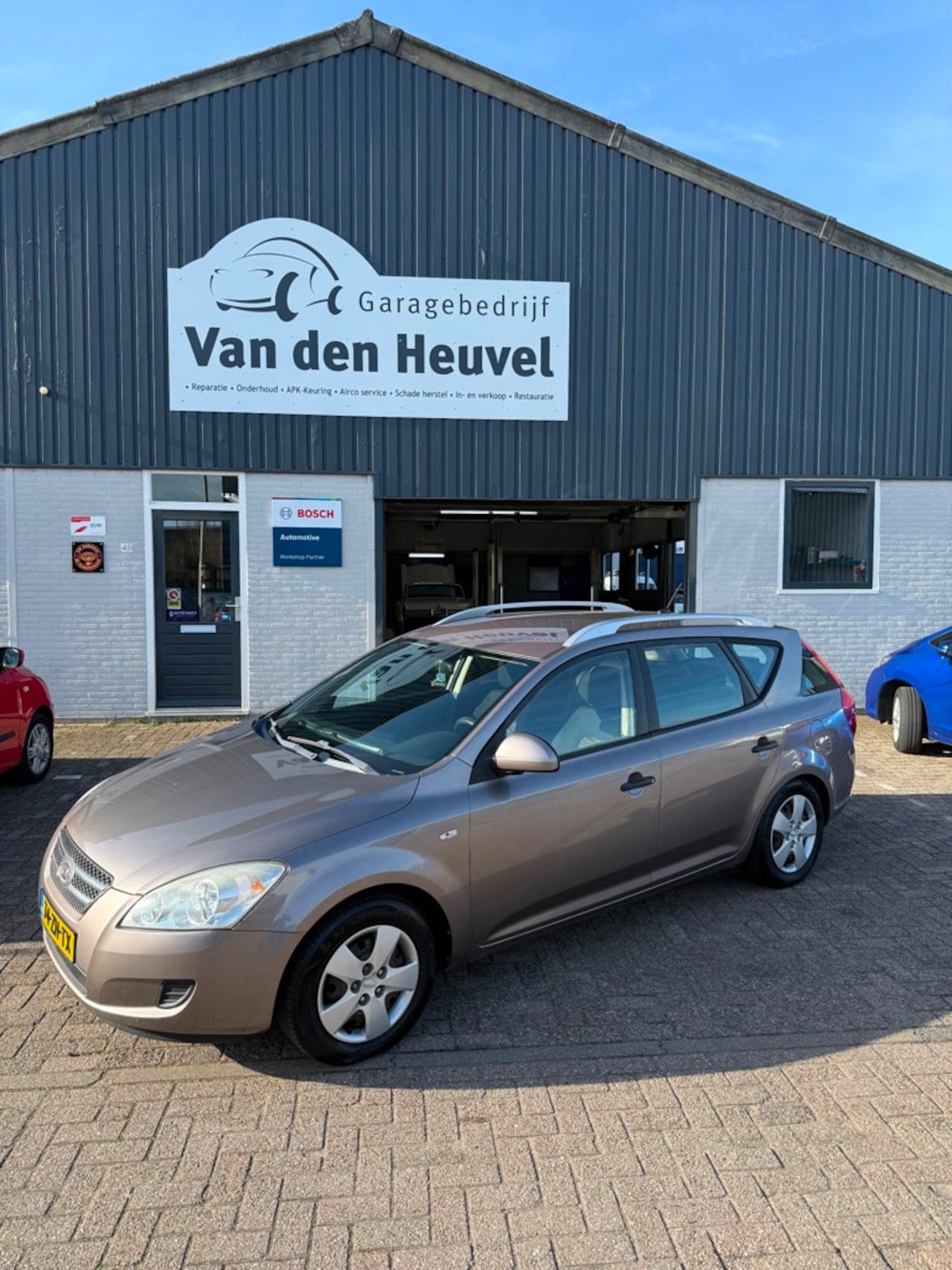 Kia Cee'd Sporty Wagon - 1.6 X-tra 1.6 X-tra - AutoWereld.nl