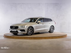 Volvo V60 - 2.0 T5 Momentum | Panorama | Leer | Harman Kardon | Zwenkbare trekhaak |