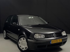 Volkswagen Golf - 1.6 Trendline *AUTOMAAT* AC
