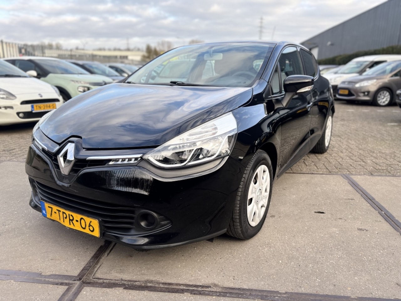 Renault Clio - 0.9 TCe Expression AIRCO! - AutoWereld.nl