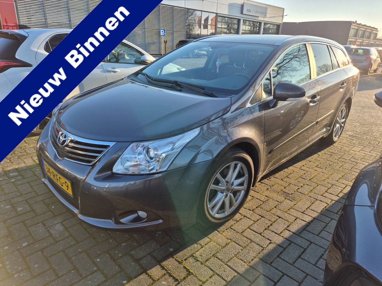 Toyota Avensis Wagon - 1.8 VVTi Business NAVI/ECC/CRUISE/KEURIGE AUTO! - AutoWereld.nl
