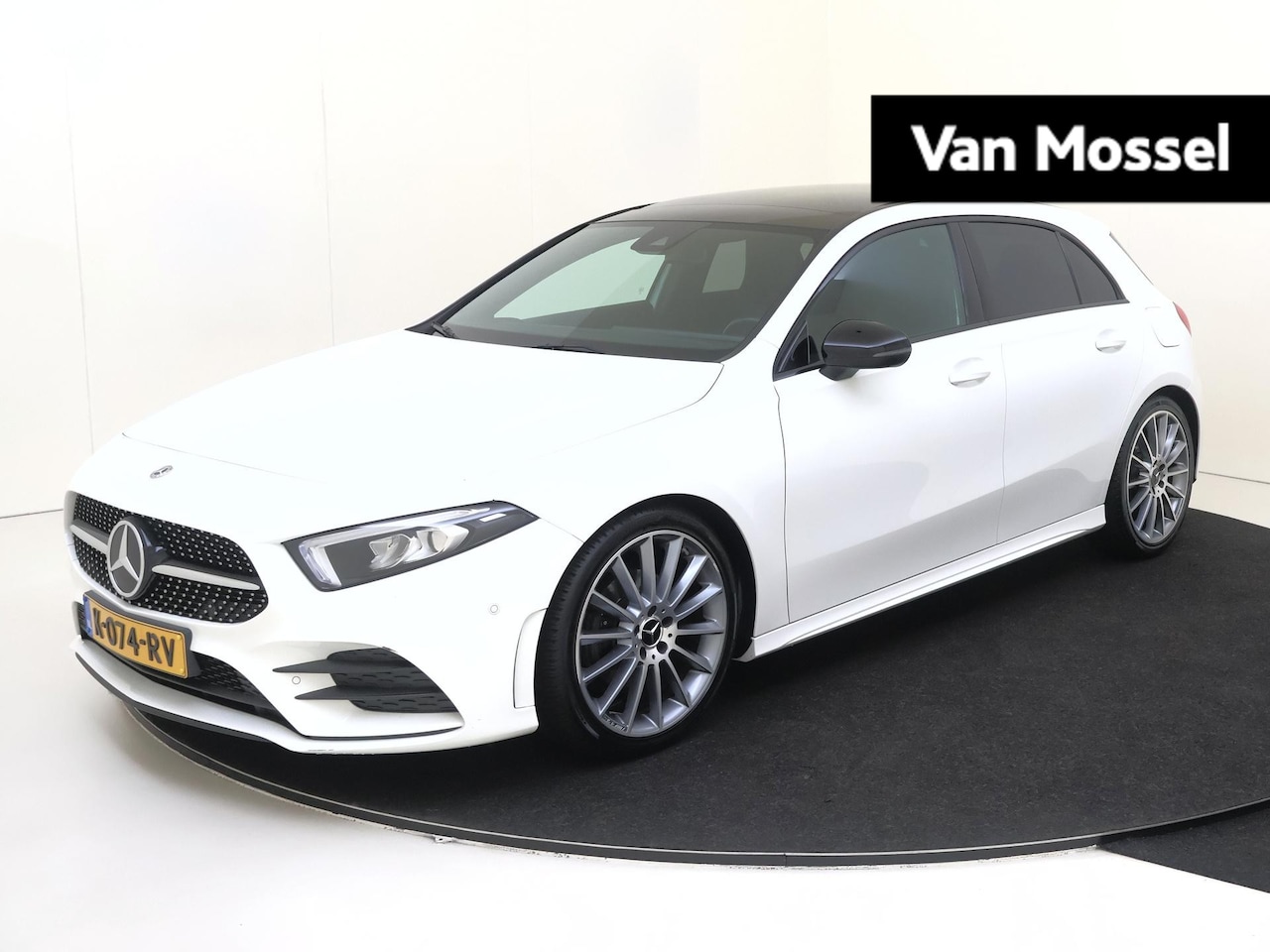 Mercedes-Benz A-klasse - 180 Premium | AMG-Line | Panorama-dak | Multi-spaaks 19" - AutoWereld.nl