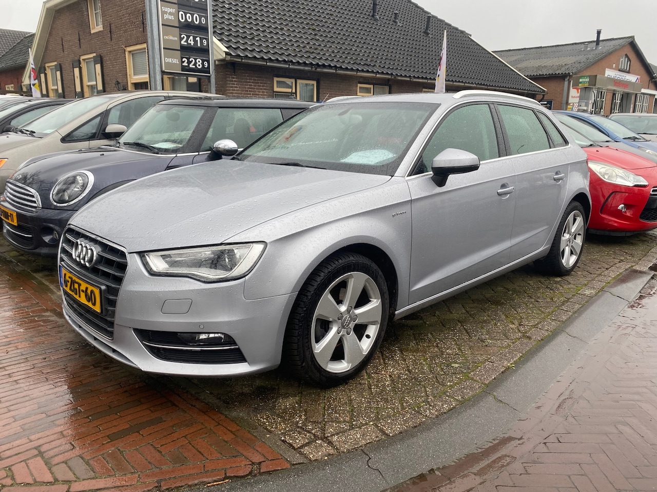 Audi A3 Sportback - 1.4 TFSI Ambition Pro Line plus 1.4 TFSI Ambition Pro Line plus g-tron - AutoWereld.nl