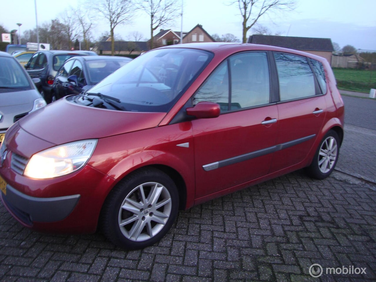Renault Scénic - 2.0-16V Dynamique Luxe 2.0-16V Dynamique Luxe - AutoWereld.nl