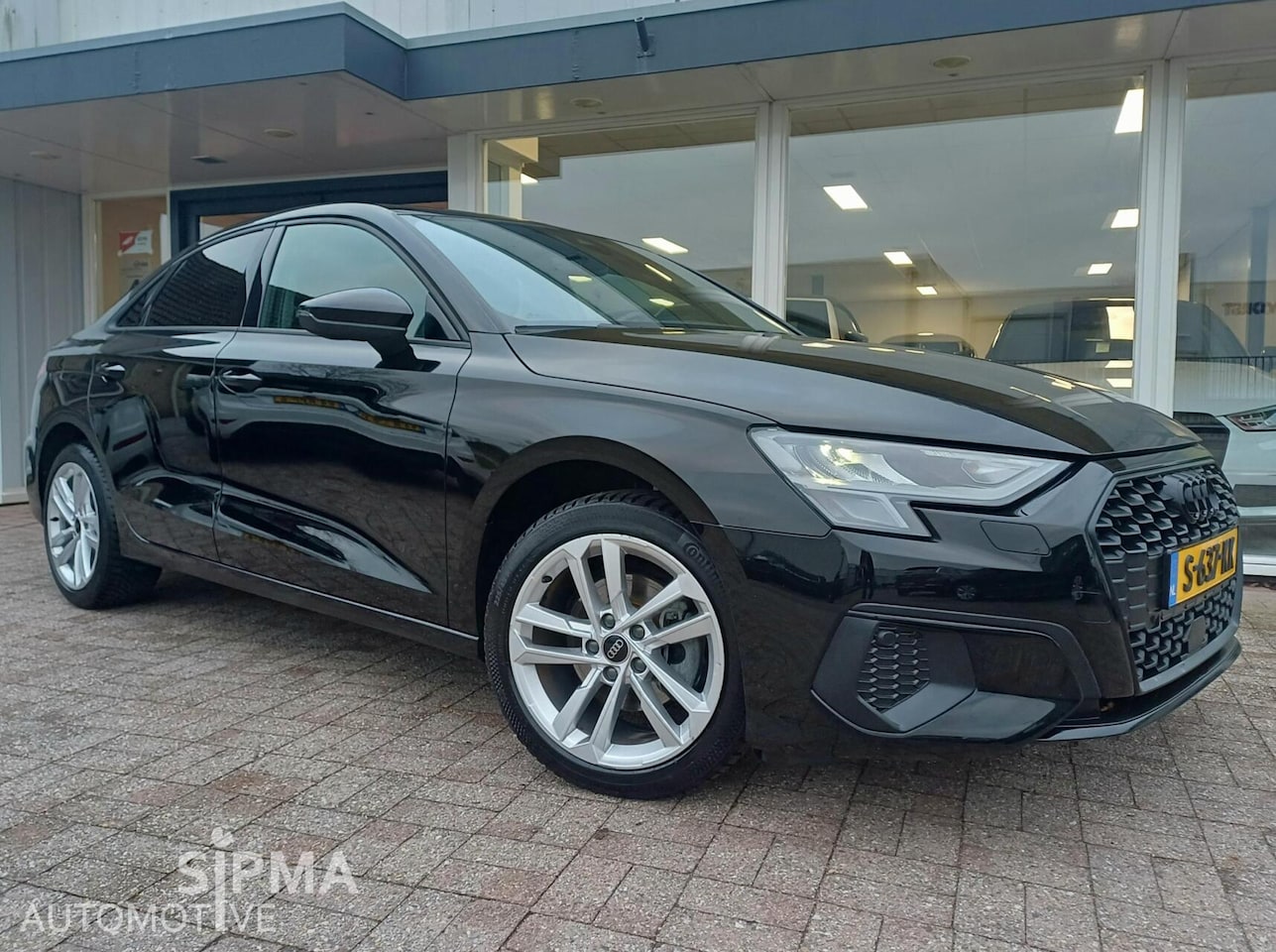 Audi A3 Limousine - 30 TFSI S edition 30 TFSI S edition - AutoWereld.nl