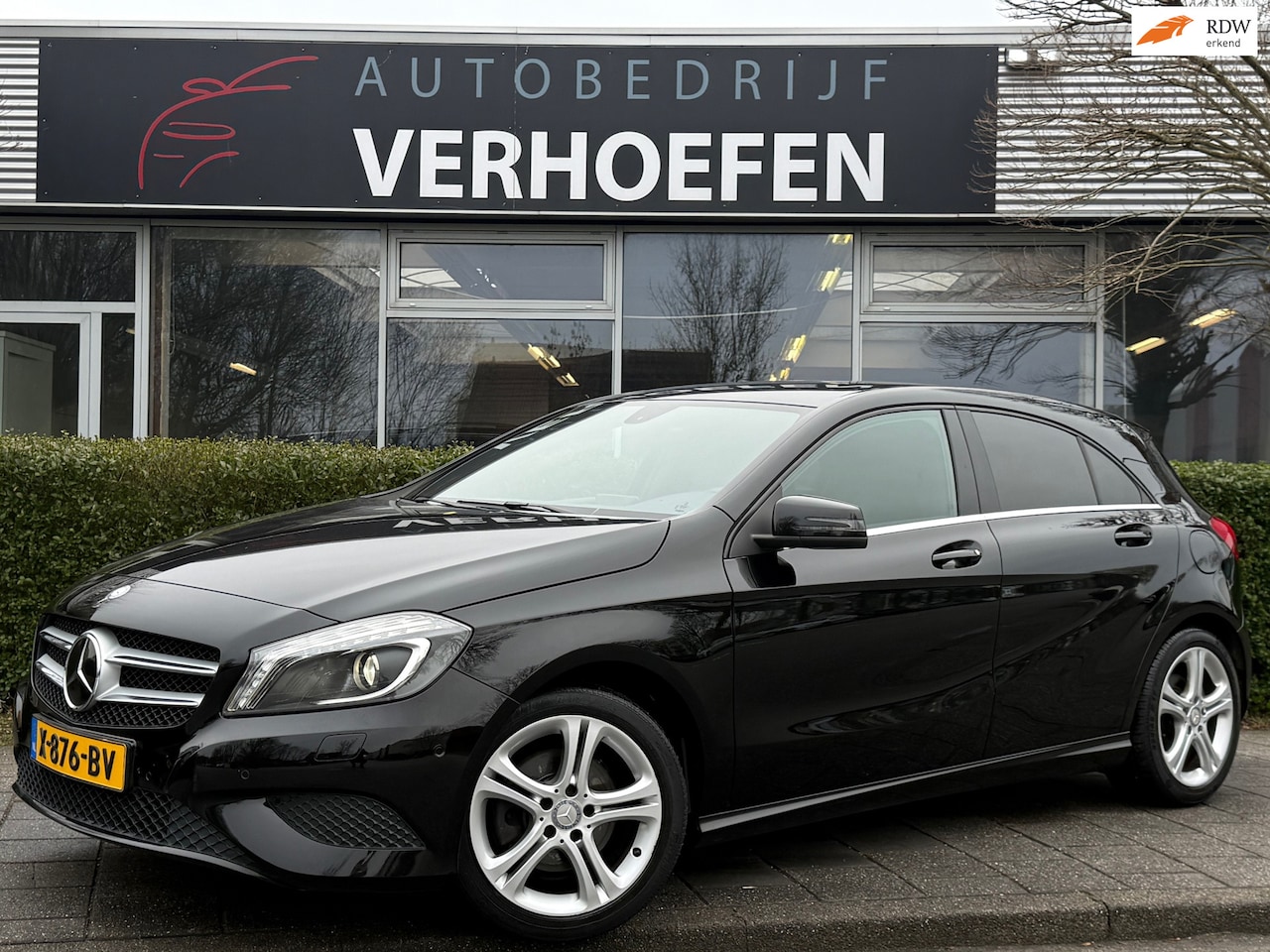 Mercedes-Benz A-klasse - 180 Prestige - CRUISE / CLIMATE CONTR - XENON - ZWART LEDER - BLEUTOOTH AUDIO - GROTE BEUR - AutoWereld.nl