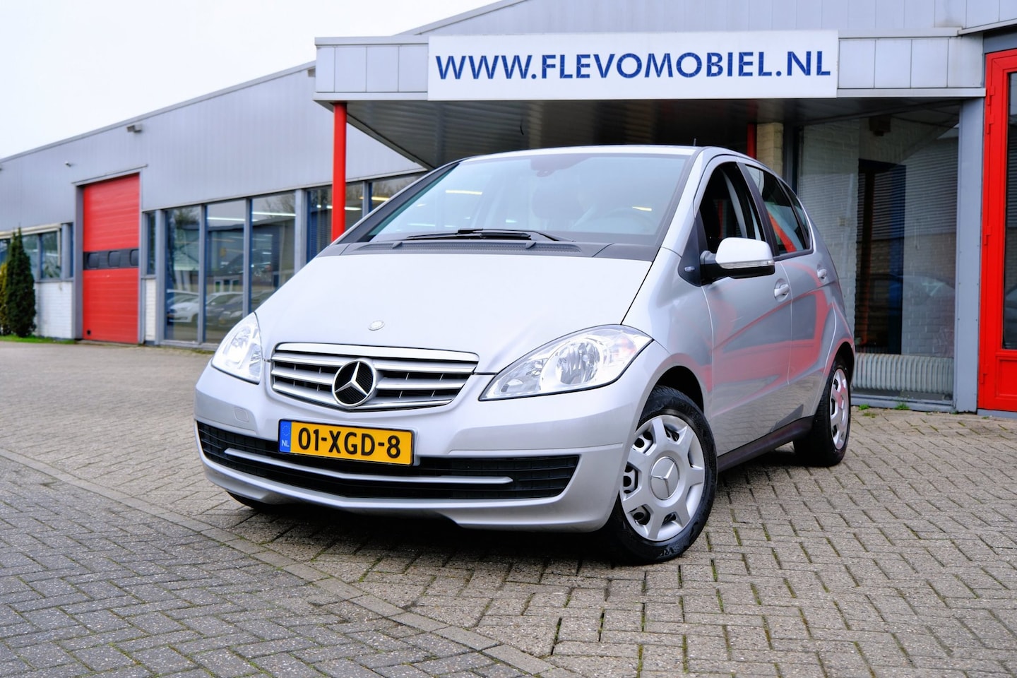 Mercedes-Benz A-klasse - 160 BlueEFFICIENCY Business Class Airco|Radio/CD|Trekhaak - AutoWereld.nl