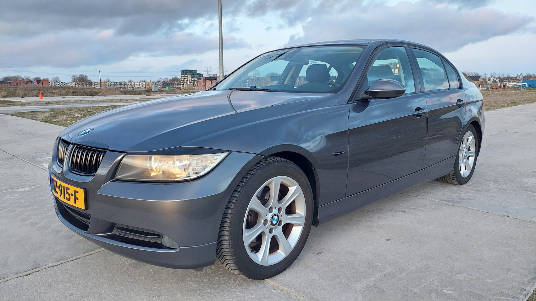 BMW 3-serie - 320i Business Line Trekhaak - AutoWereld.nl
