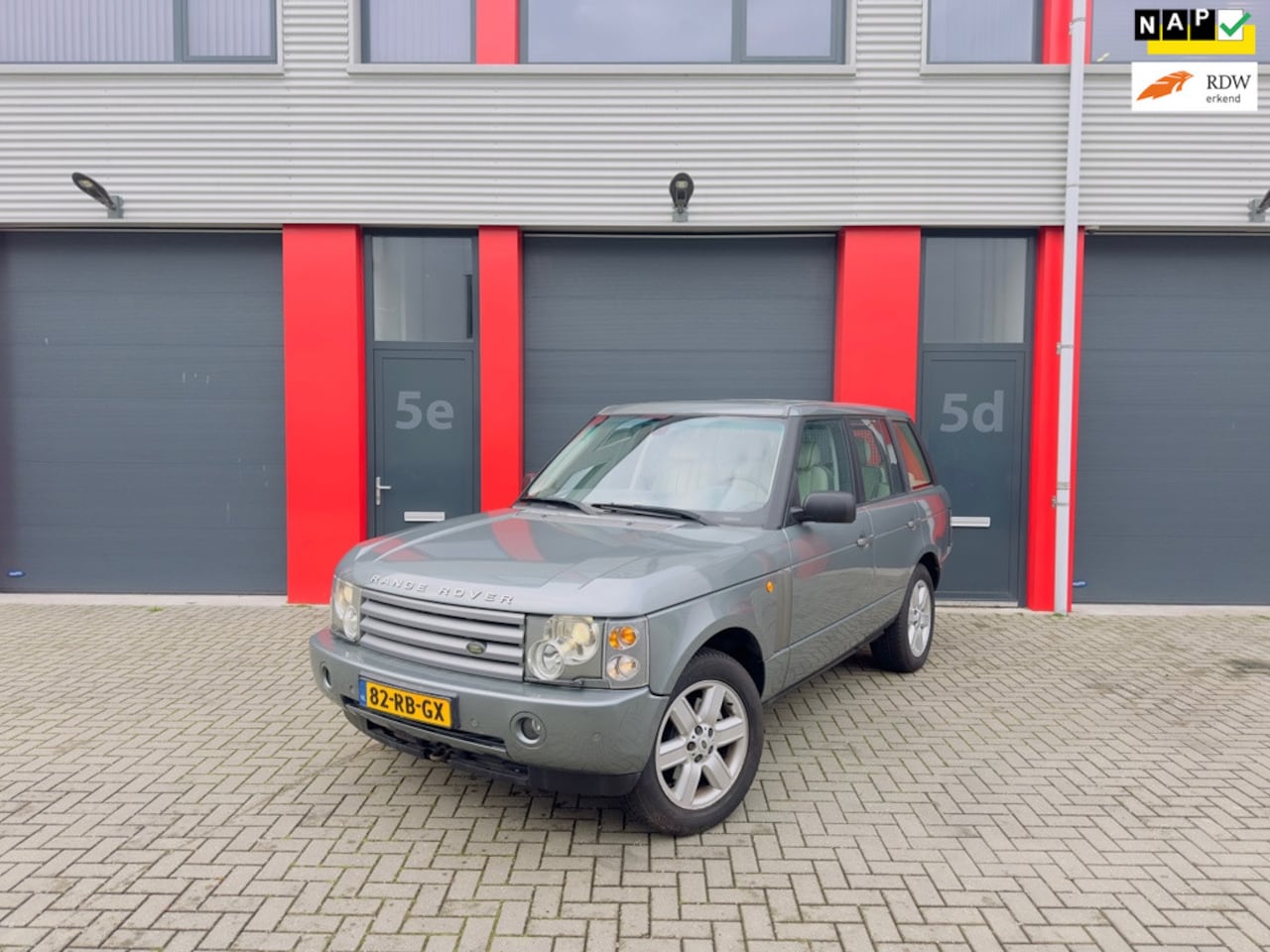 Land Rover Range Rover - 4.4 V8 Vogue 4.4 V8 Vogue - AutoWereld.nl
