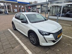 Peugeot e-208 - EV Allure Pack 50 kWh 3D cockpit | stoelverwarming | camera