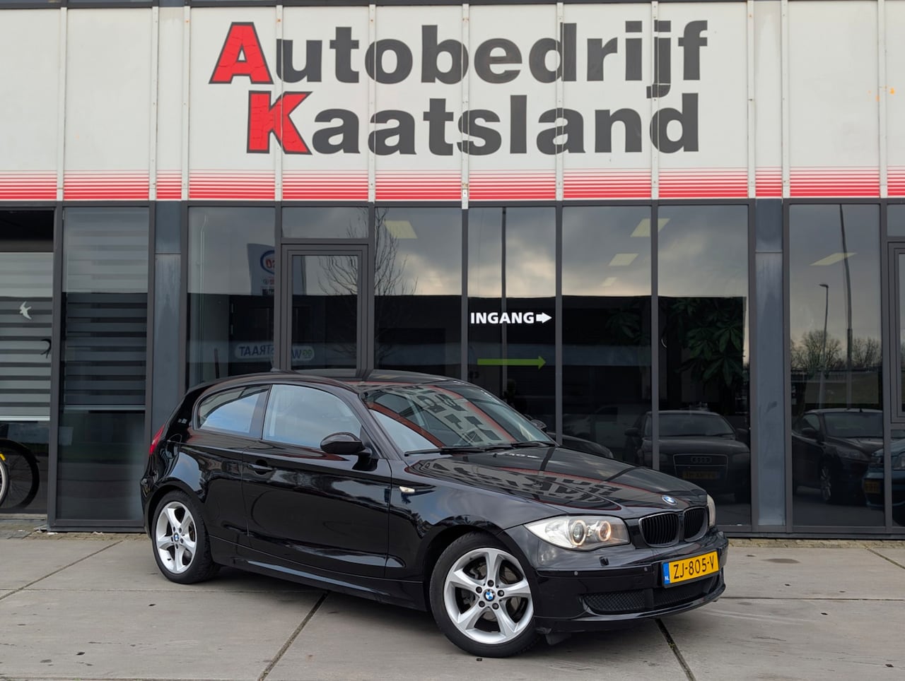 BMW 1-serie - 118i - 6 Bak - Pdc- Stoelverwarming - - AutoWereld.nl