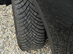 BMW X1 - 2.0i High Executive Automaat, Leer, Head-Up, Trekhaak