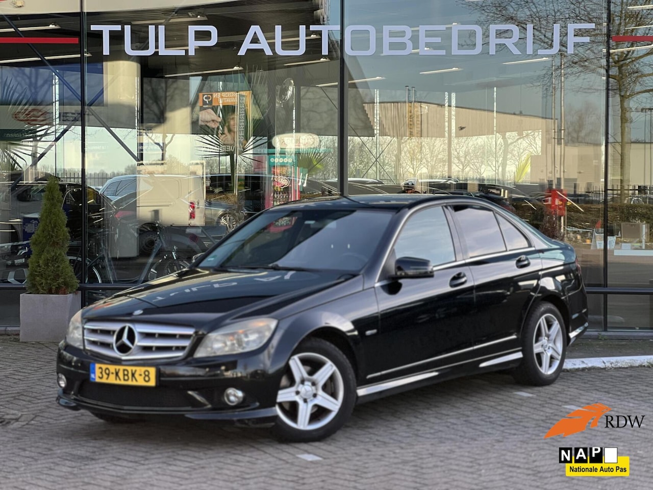 Mercedes-Benz C-klasse - 180 K BlueEFFICIENCY Business Edition Avantgarde - AutoWereld.nl
