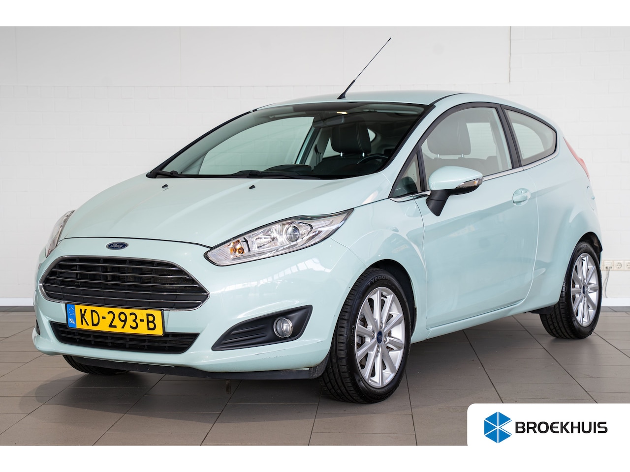 Ford Fiesta - 1.0 Titanium | Airco | Navigatie | Lichtmetalen velgen | Bluetooth | LED | - AutoWereld.nl