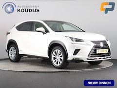 Lexus NX - 300h AWD Luxury Line Parelmoer wit (Afn. Trekhaak / Pano / ACC / Navi / Carplay)
