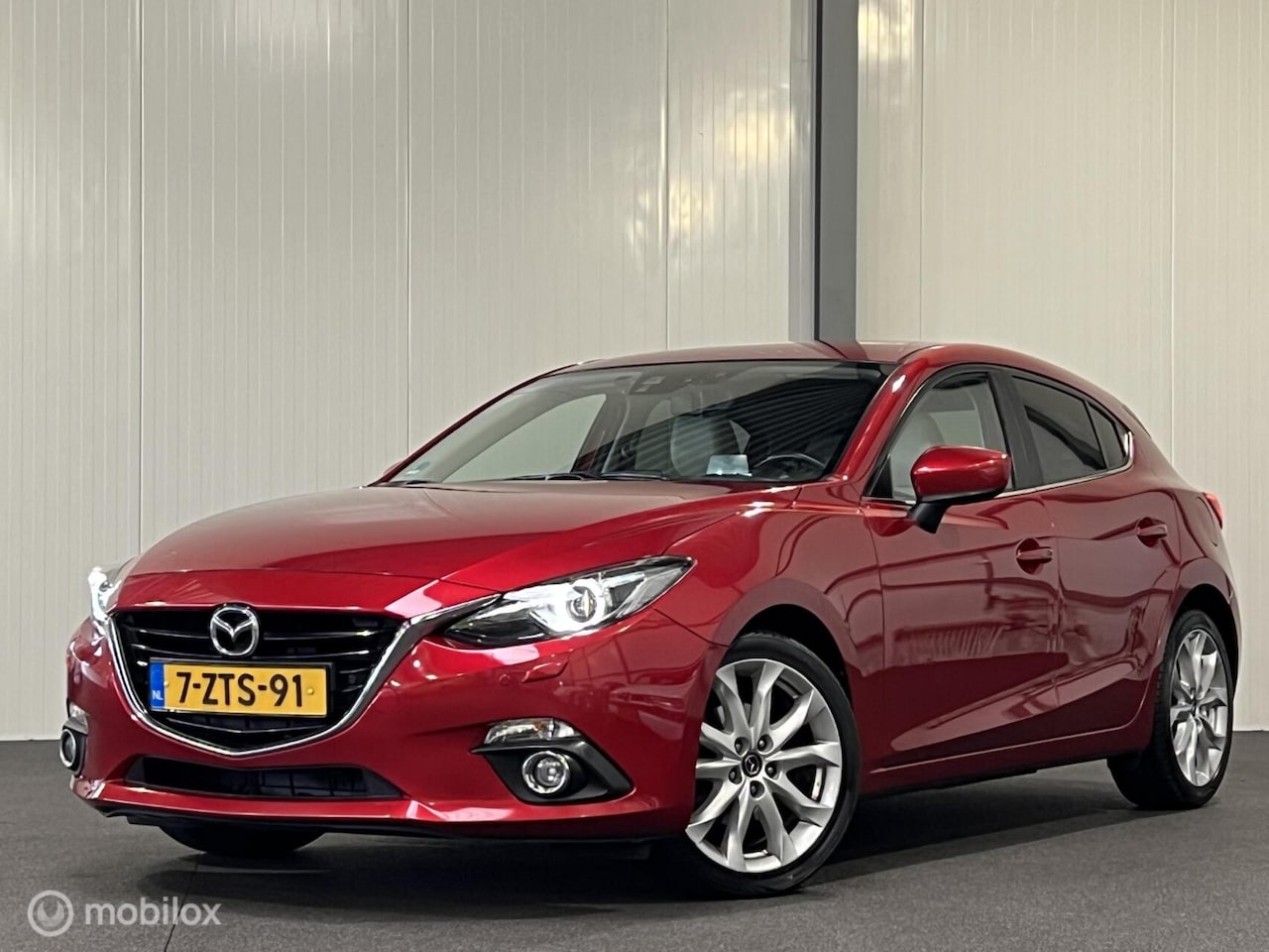 Mazda 3 - 2.0 GT-M [ NAP leder climate HUD cruise ] - AutoWereld.nl