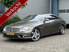 Mercedes-Benz CLS-klasse - AMG 55 V8 | MEMORY | SCHUIFDAK | NAVI | CAMERA | XENON | 19"| LEDER | STOELVENTILATIE | EN